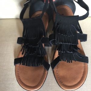 Minnetonka fringe sandals